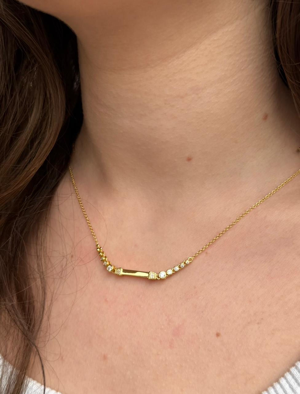 GOLD NECKLACE
