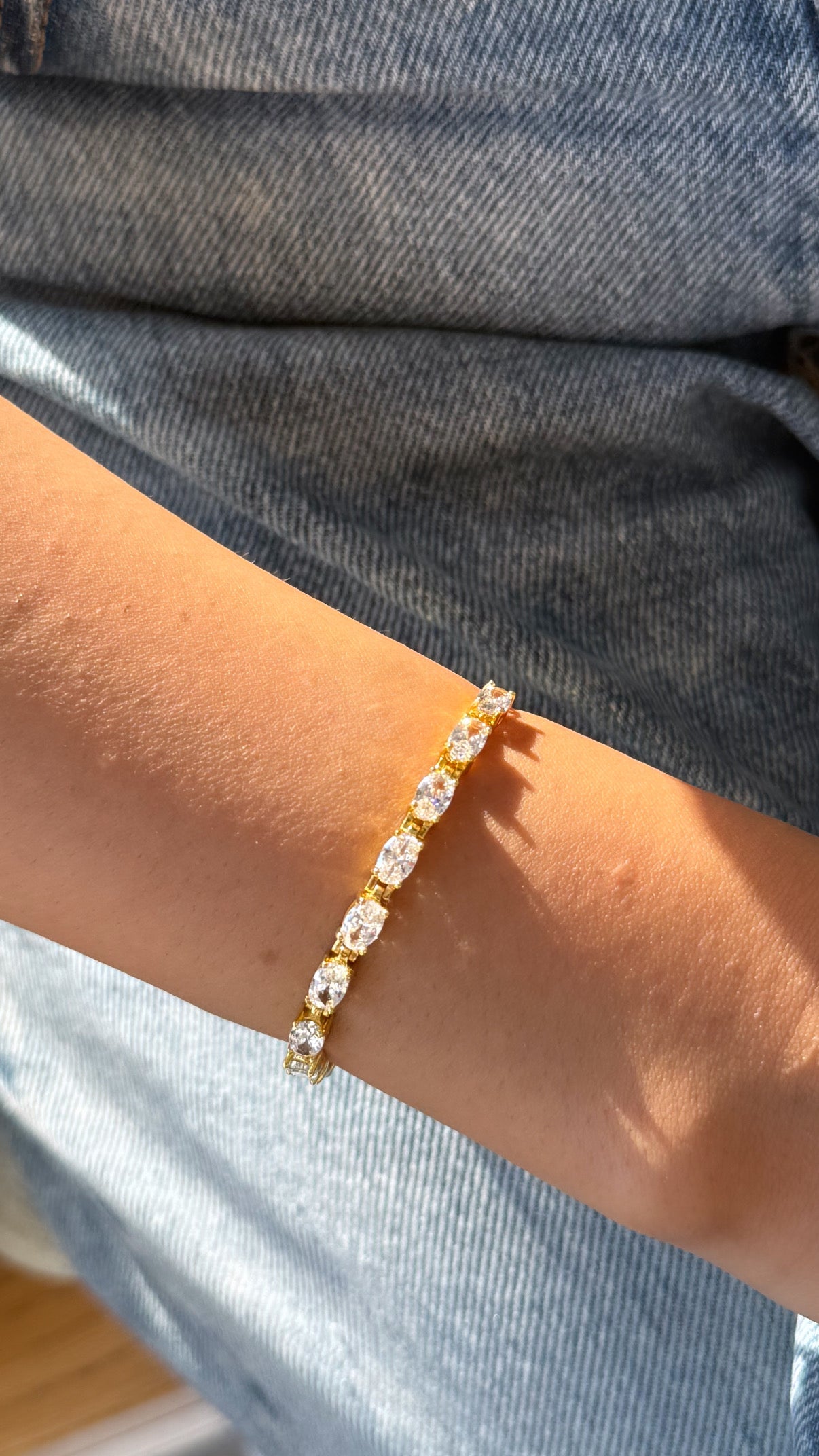 GOLD BRACELET
