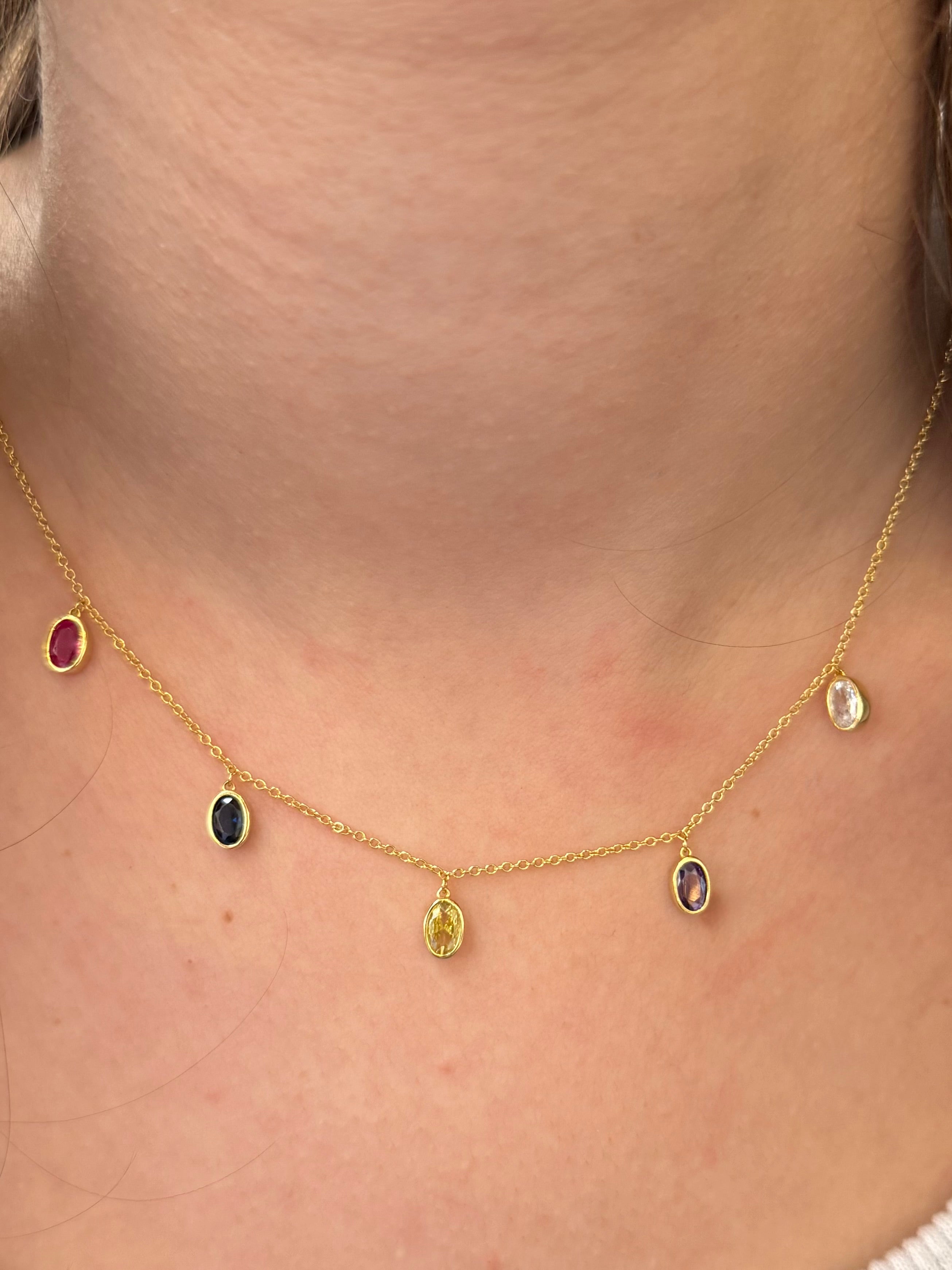 GOLD NECKLACE