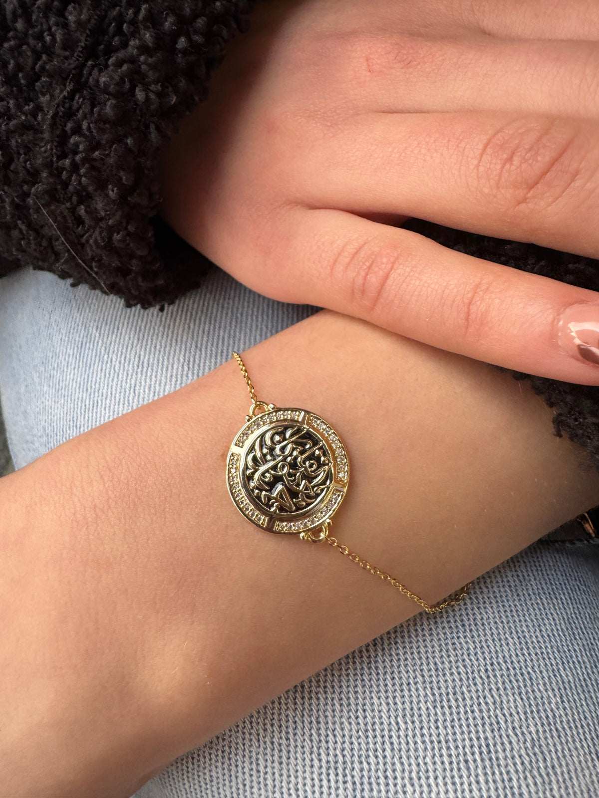 GOLD BRACELET