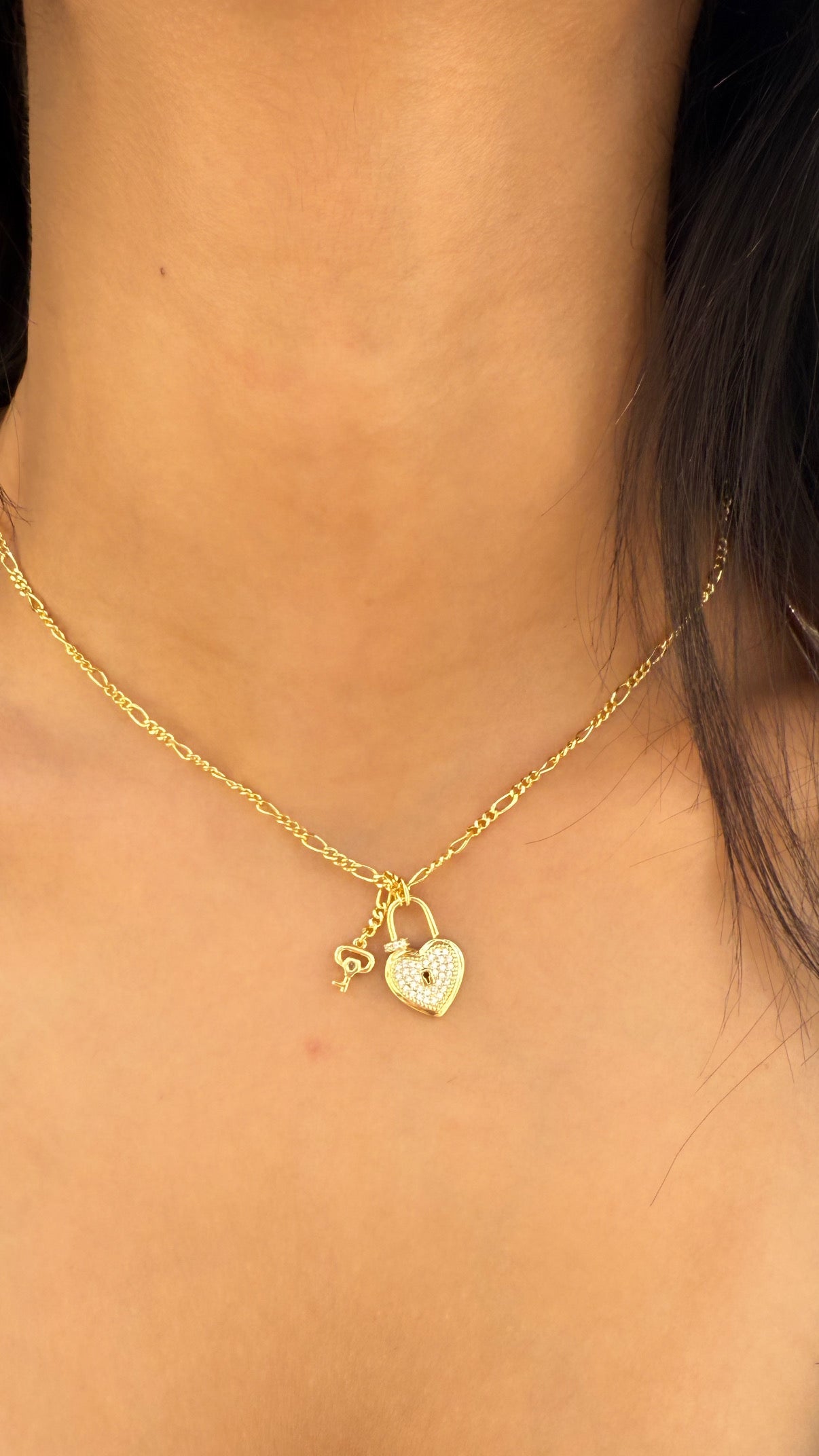 GOLD NECKLACE