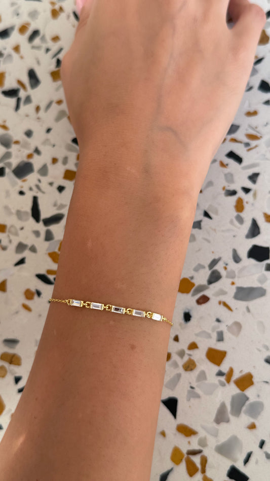 GOLD BRACELET