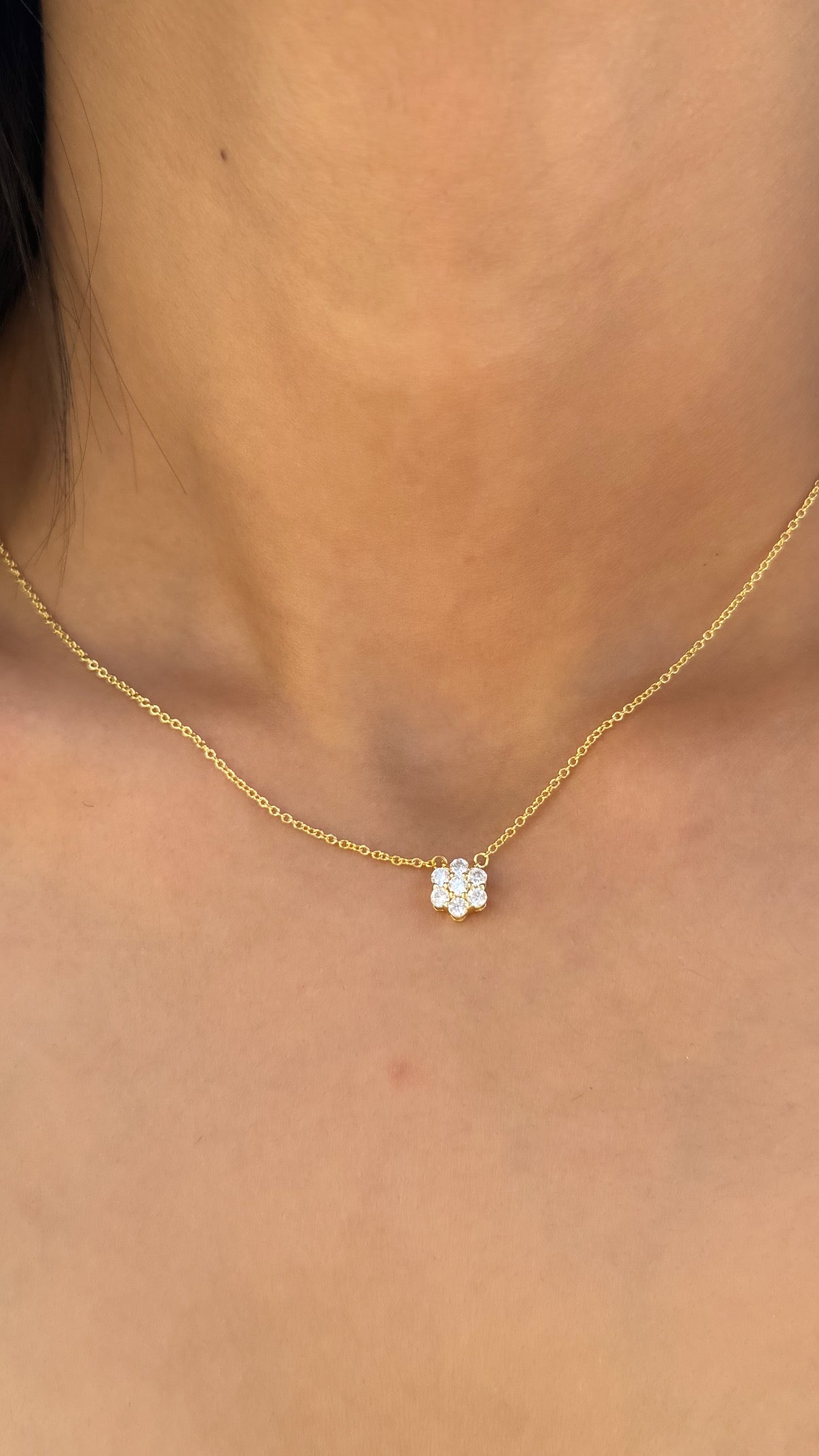 GOLD NECKLACE