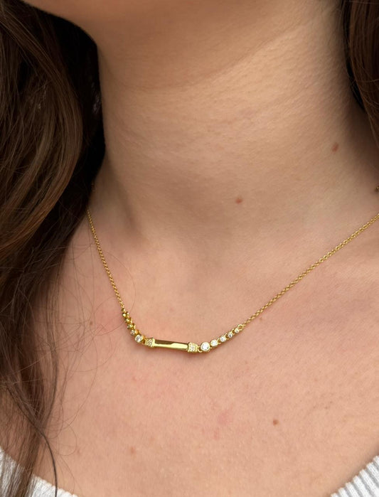 GOLD NECKLACE